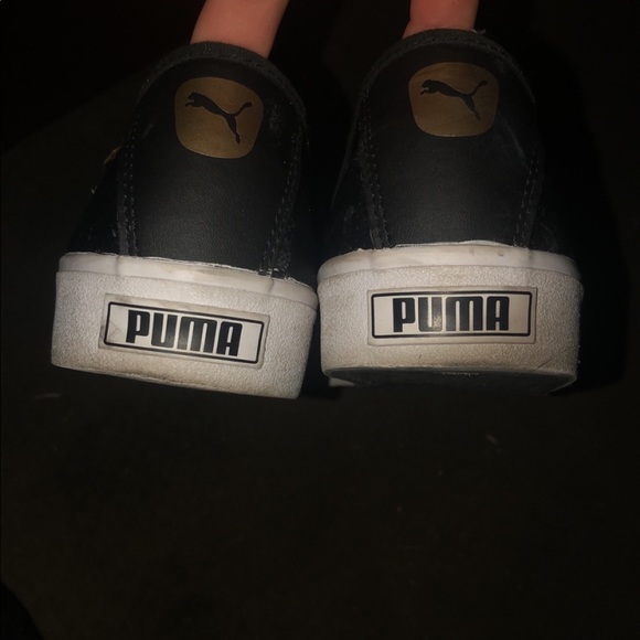 Black and white puma slip on shoes size 7 - Picture 3 of 8